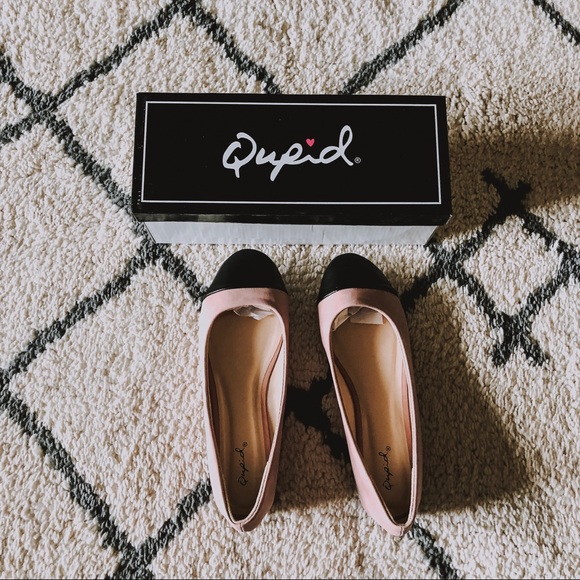 SIZE 6, 7, 8 NEW Pink flats with black toe accent - Picture 2 of 6